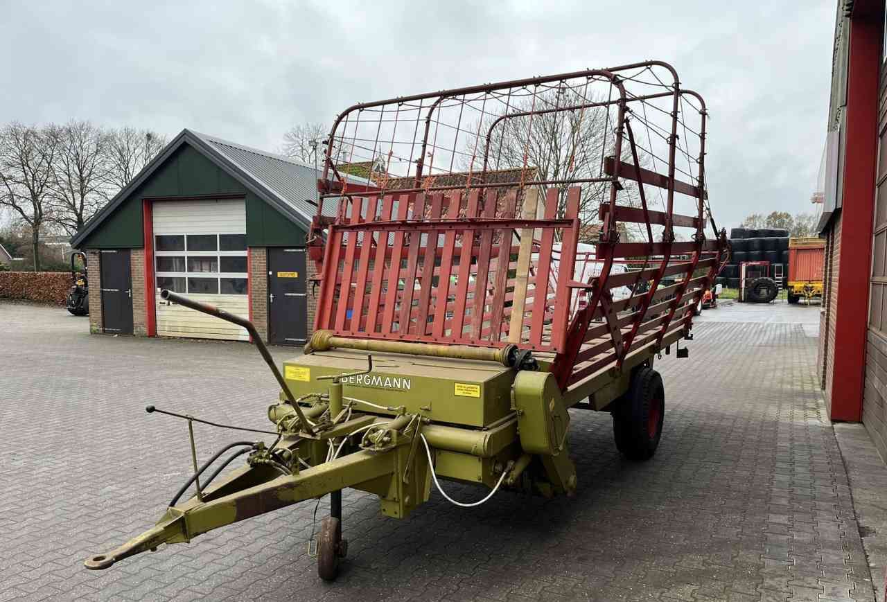 Ladewagen Bergmann Opraapwagen, ladewagen, weidebouwmachines — Photo 3