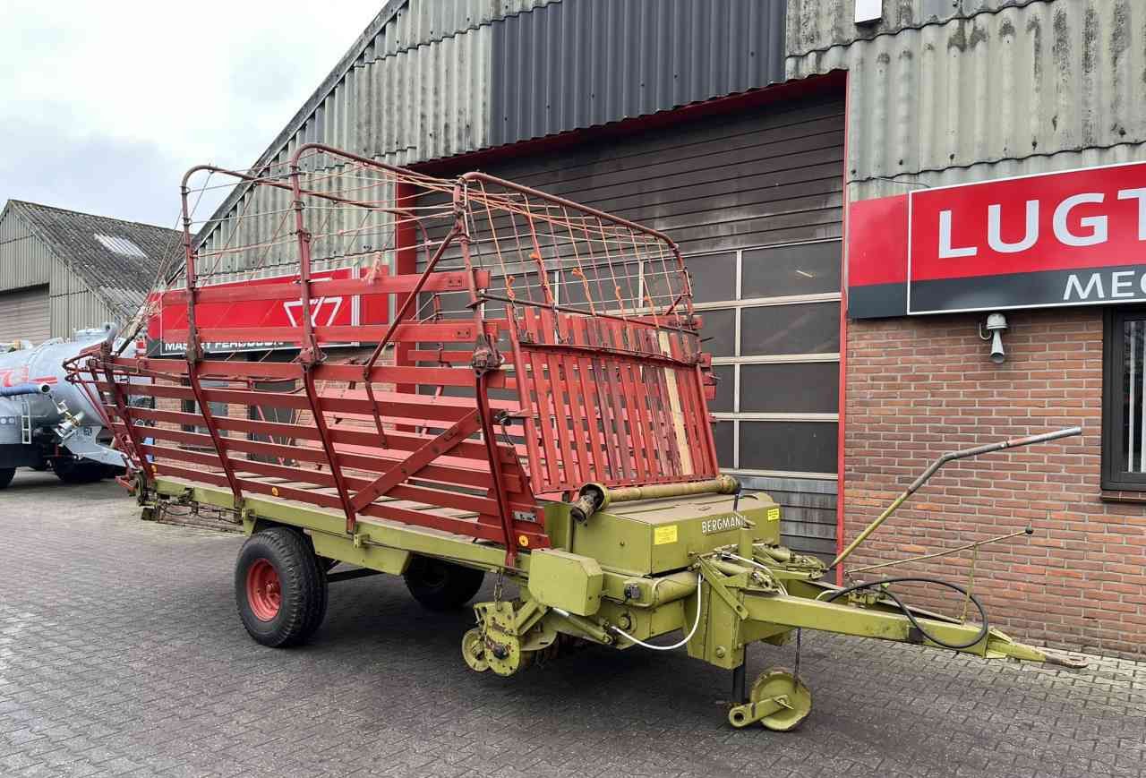 Ladewagen Bergmann Opraapwagen, ladewagen, weidebouwmachines — Photo 2