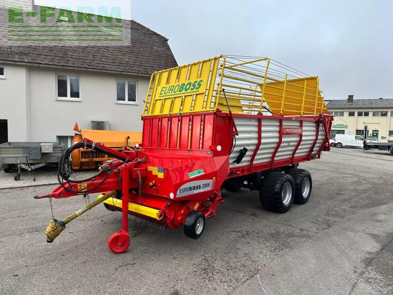 Ladewagen Pöttinger euroboss 330 h — Photo 2