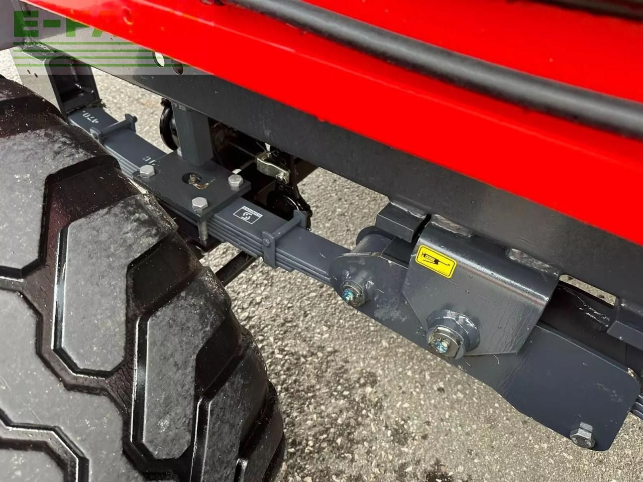 Ladewagen Pöttinger euroboss 330 h — Photo 8