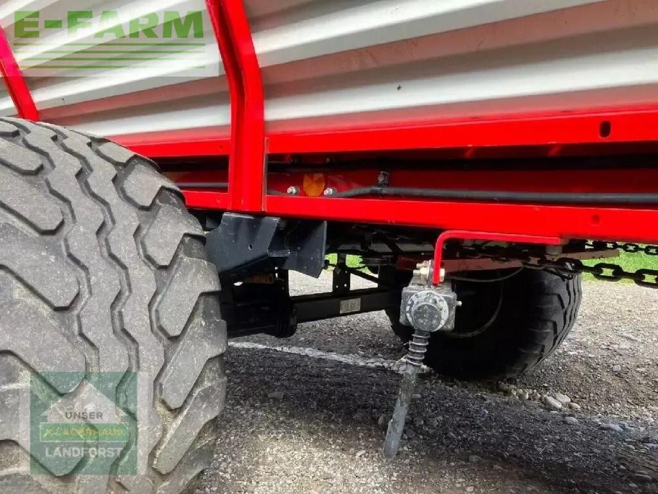 Ladewagen Pöttinger euroboss 330 t — Photo 7