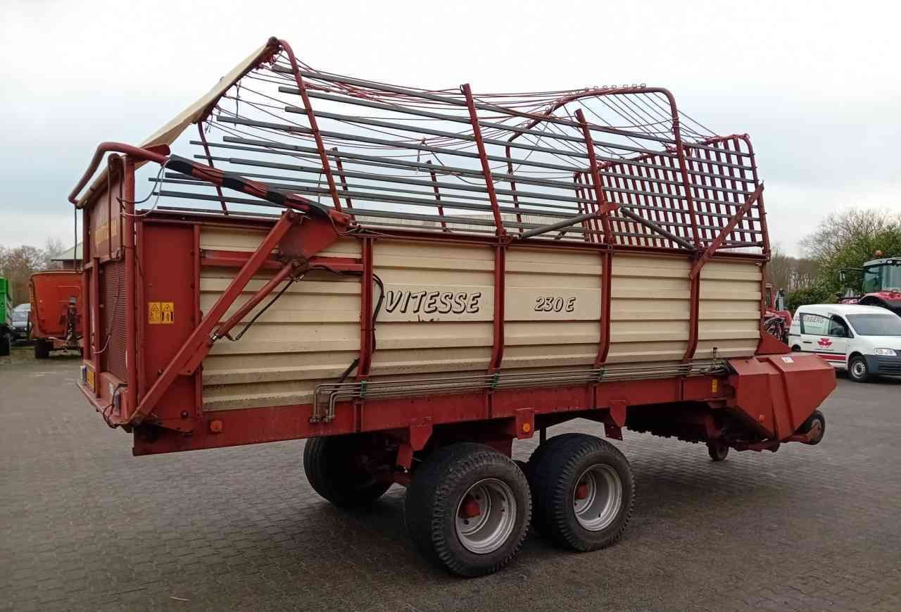Ladewagen Strautmann Vitesse 230E opraapwagen, ladewagen, weidebouwmachines — Photo 3
