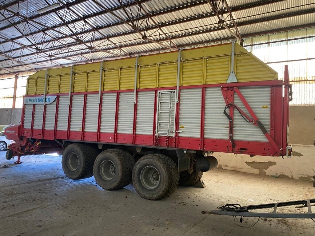Ladewagen Pöttinger Jumbo 10010